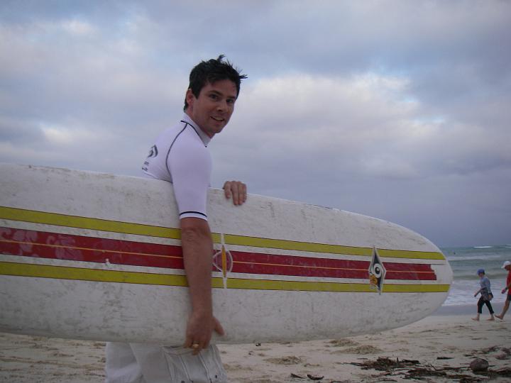 IMGP5573.JPG - Doug decides to give Pipeline a go...NOT! This is Kailua Beach.
