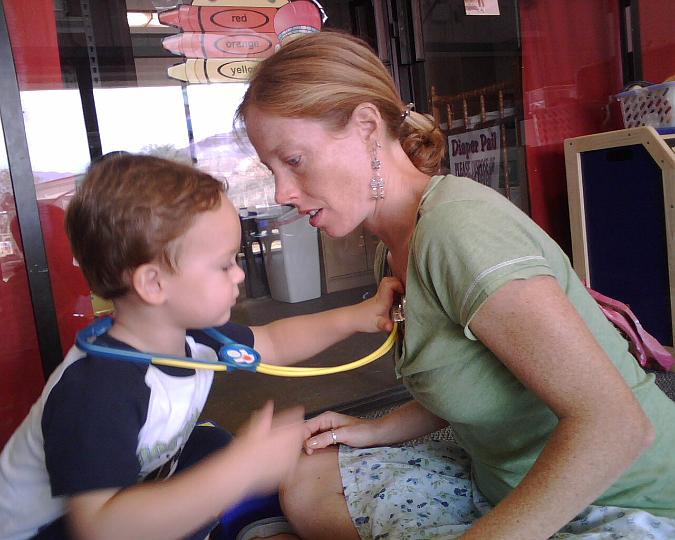 2007-11-02samatlearnwithme (9).jpg - Giving mommy a checkup.