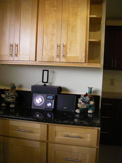 IMGP5448.JPG - We're remodeling our kitchen. Here are the cabinets we're getting.