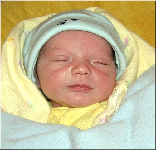 1-30-2005-8pm-3-days-old-2t.JPG