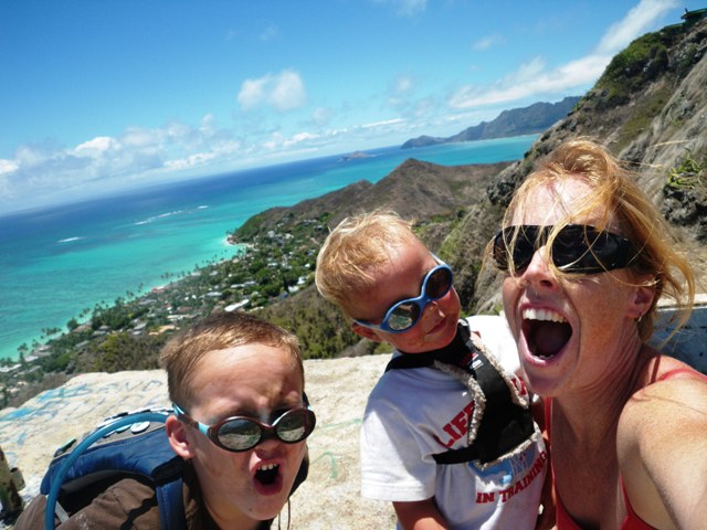We love to do funny faces on the trail ever since we took a super hilarious picture on Green Mt in Washington last year. 