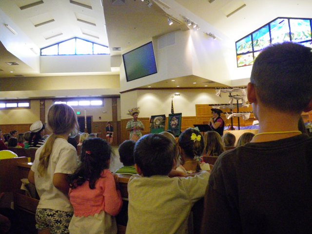 imgp0171 Sam's first day at Vacation Bible School on base. They had over 120 kids and a waiting list! What a week - the staff all did a wonderful job, and I even got to volunteer on a couple days.