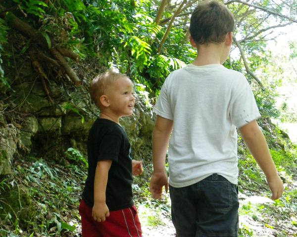 Boys finding opportunities to be friends every now and then. Precious to see! Click for more pictures of precious-ness. 