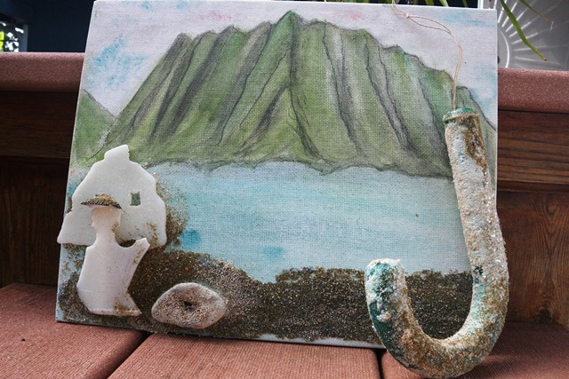 Found on the beach while jogging with Ben. A "Ha-wise-man"! And J is for Jesus :) (In case you're wondering, I didn't cut any of the plastic or alter it in any way. Just cool finds.)